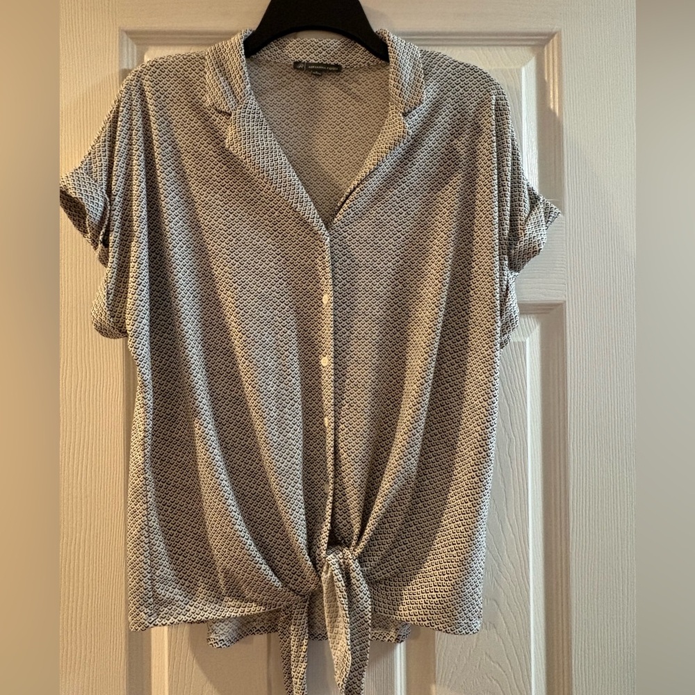 Adrianna Papell Patterned Tie-Front Button Blouse
